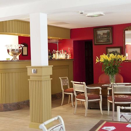 Logis Hotel O En Couleur Oucques-la-Nouvelle Eksteriør bilde