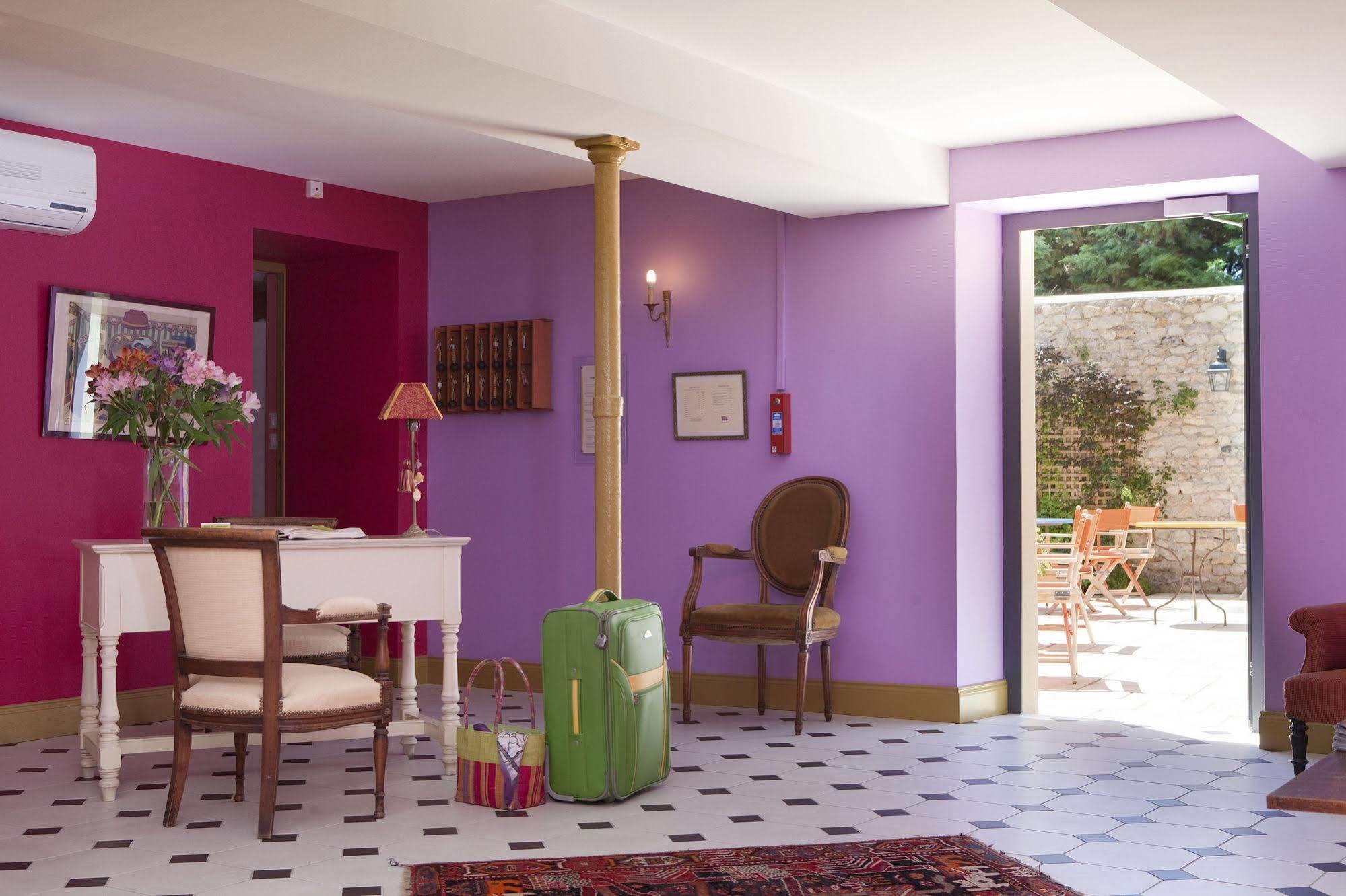 Logis Hotel O En Couleur Oucques-la-Nouvelle Eksteriør bilde